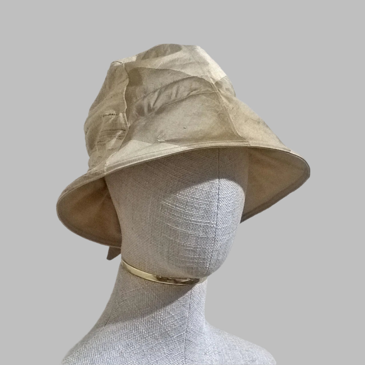 Silk bucket hat with size adjustable back bow detail