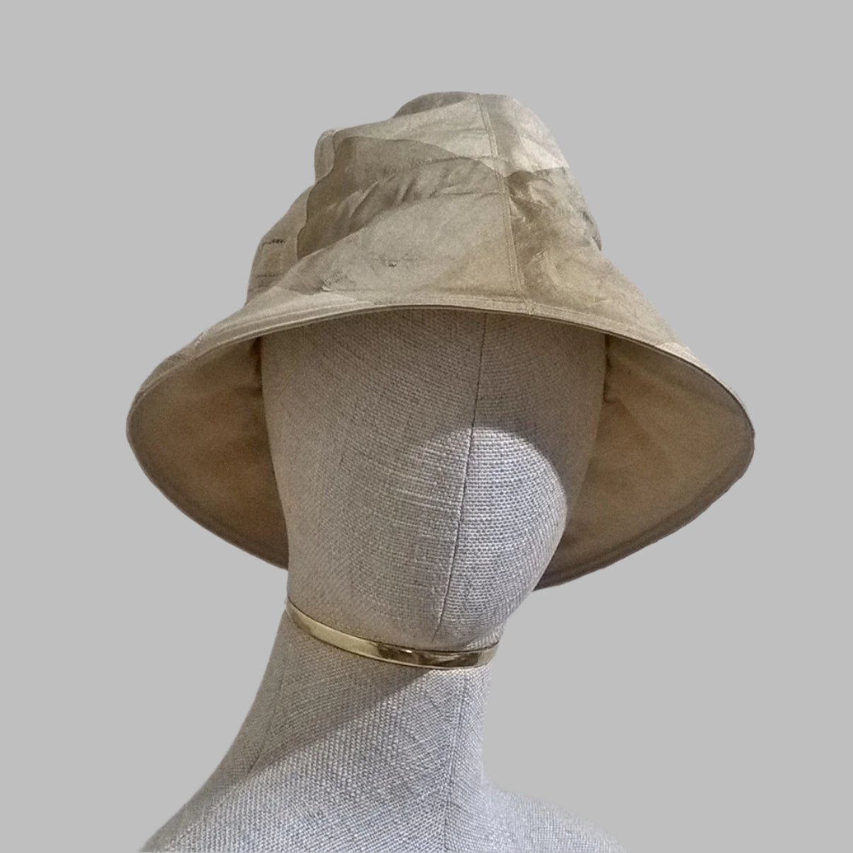 Silk bucket hat in taupe, gold and browns