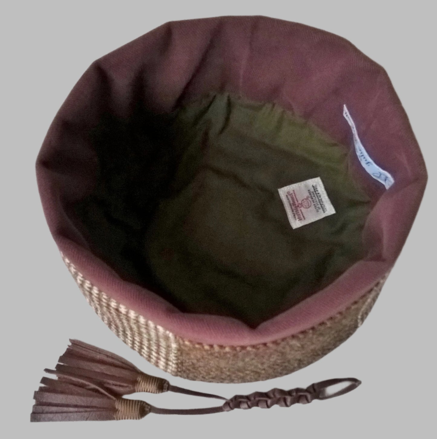 Cotton lining and removable tassel of Harris Tweed smoking cap