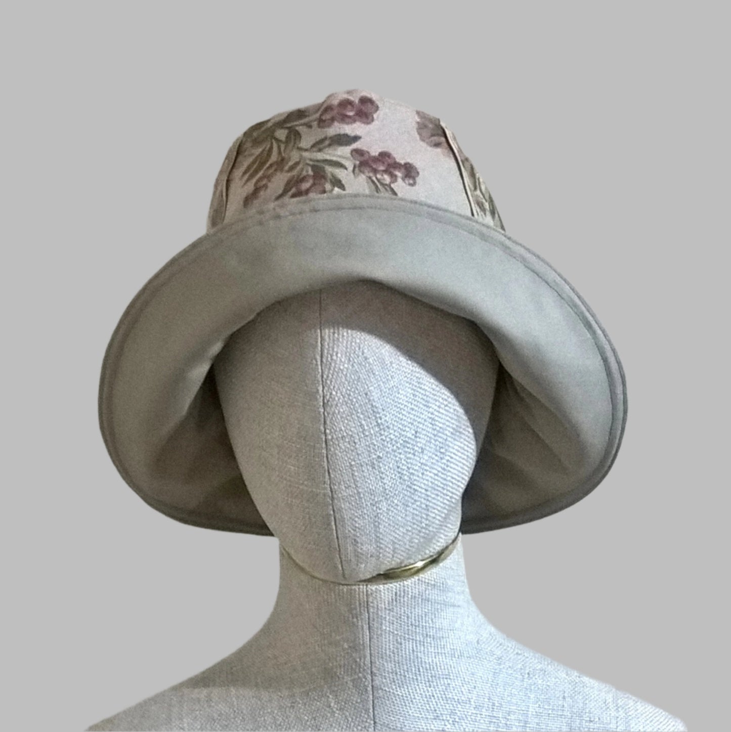 Linen Bucket Hat in vintage floral with adjustable tie