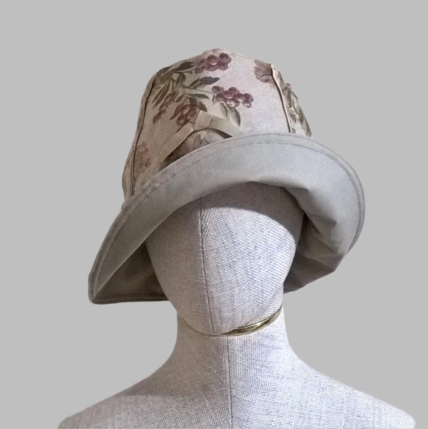 Linen Bucket Hat in vintage floral with adjustable tie