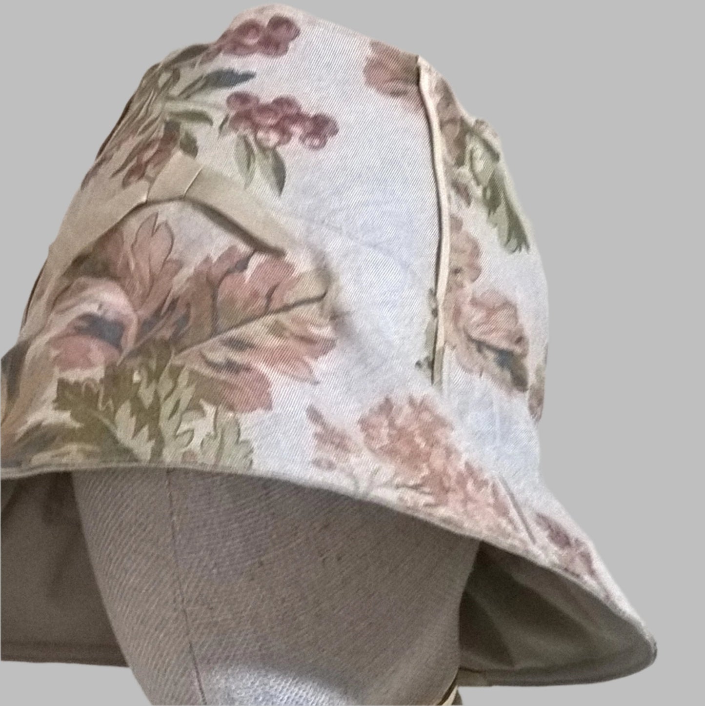 Linen Bucket Hat in vintage floral with adjustable tie
