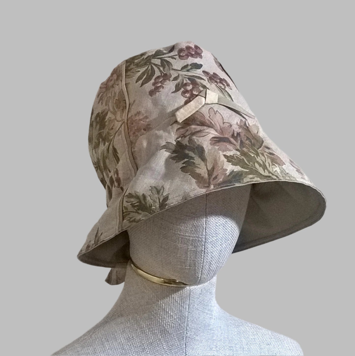 Linen Bucket Hat in vintage floral with adjustable tie