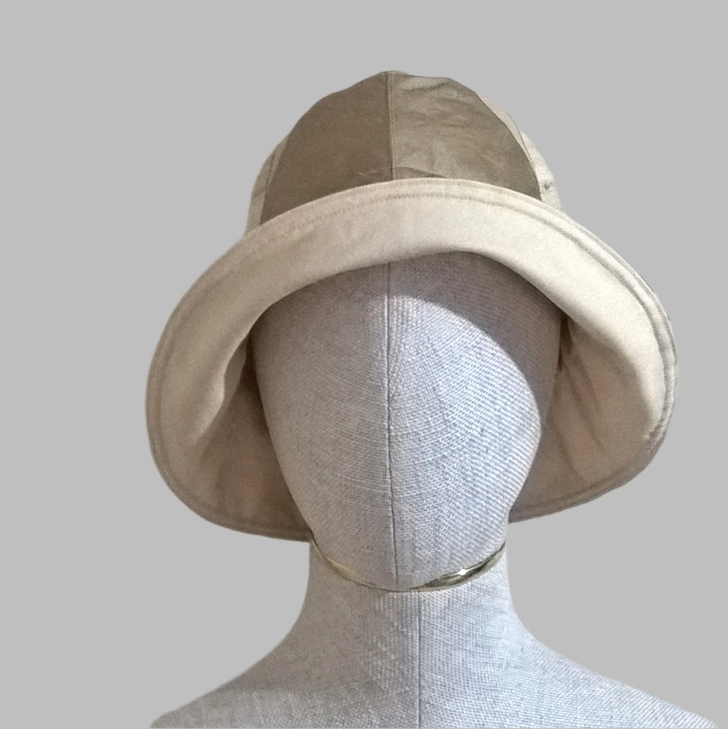Front brim rolled up and silk bucket hat