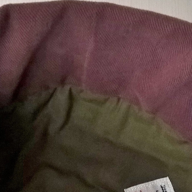 Thin fade mark on inside lining